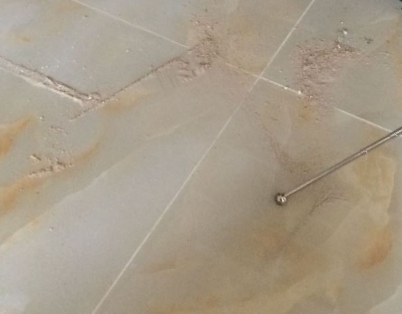 长春瓷砖空鼓维修公司分享粘合剂选择不当在瓷砖铺贴过程中可能导致以下问题